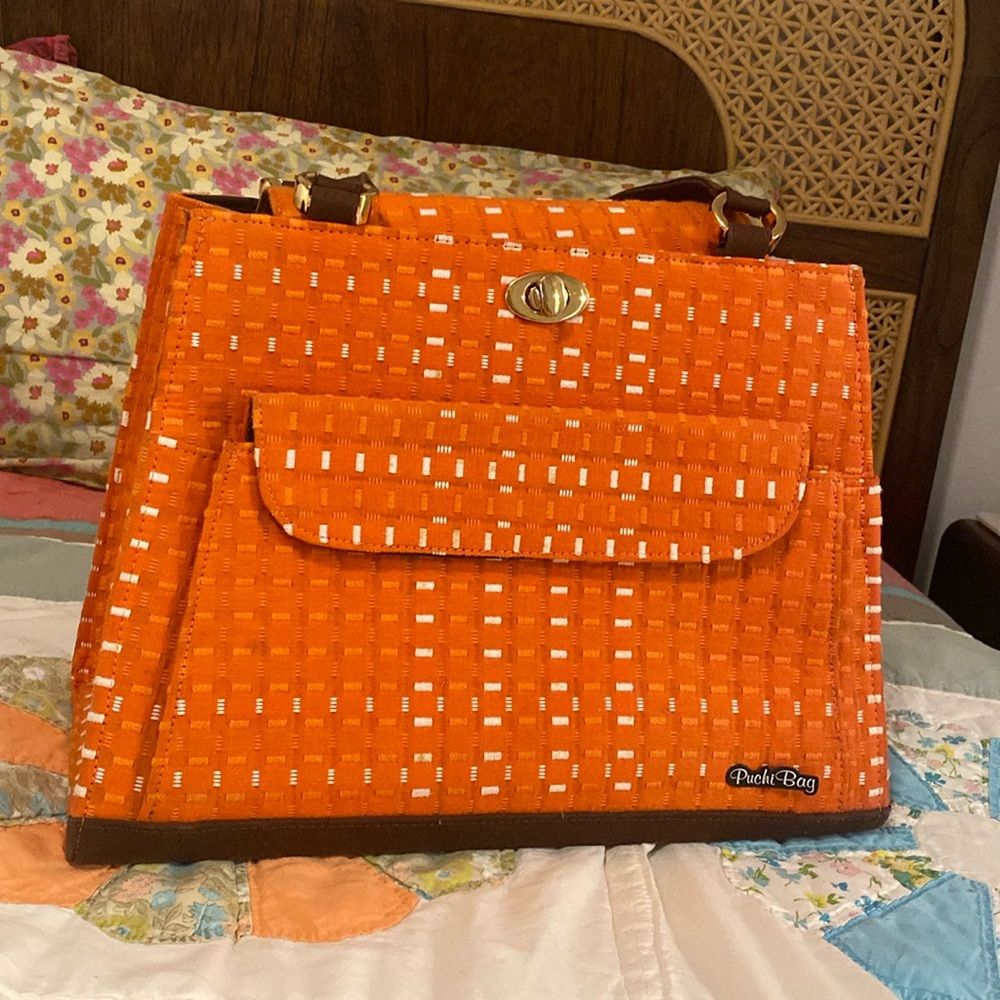 Puchi pet carrier purse orange